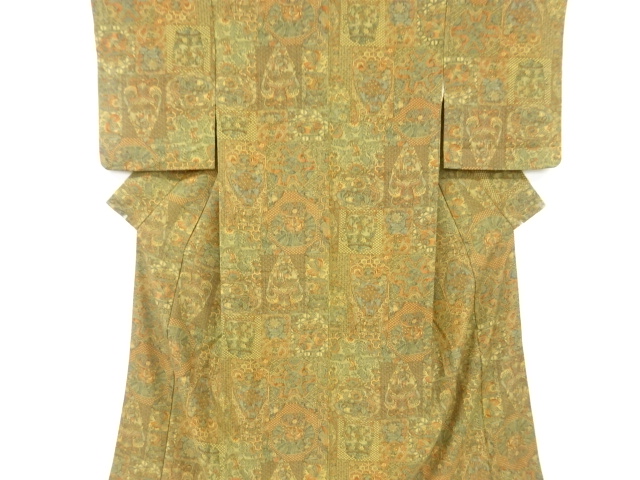 リサイクル　異国人物・花鳥更紗模様小紋着物